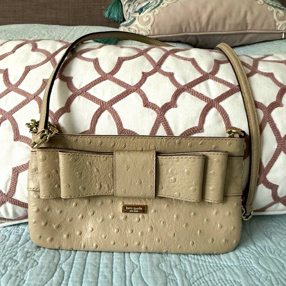 Kate Spade New York Beige Charm City Ostrich Embossed Bow Front Small Crossbody